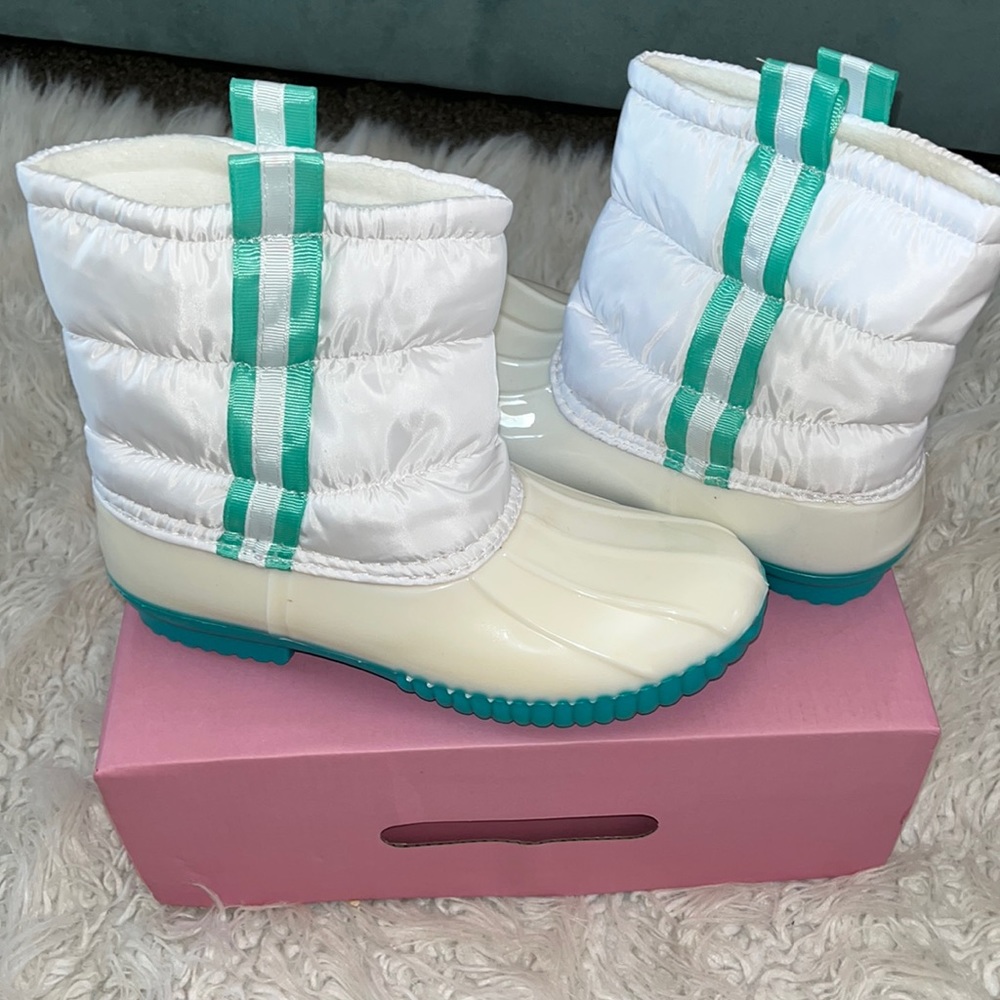 BRAND NEW. Krazy Kicks